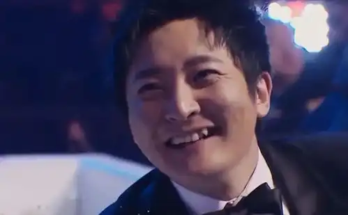 胡先煦李兰迪甜蜜演唱答案,台下明星表情亮了网友年轻真好
