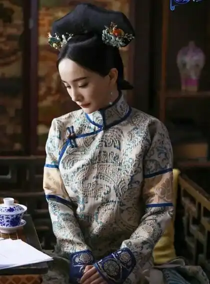 杨幂再战清宫戏,经典令妃角色她能否驾驭
