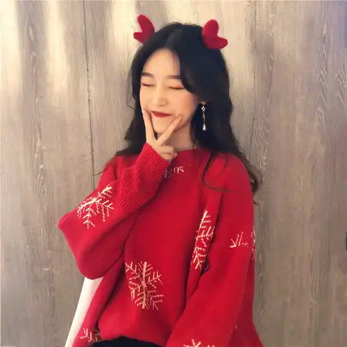 除夕还不知道穿什么建议穿这毛衣,内搭外穿都贼洋气,魅力十足
