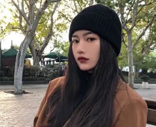 老牛吃嫩草是什么体验一个50岁的女人说出了实话,很现实
