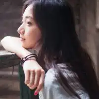 2017唯美伤感的女生微博头像好看有气质的女生图片头像
