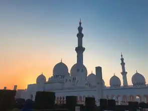 看看夏天炙热的迪拜狮子座二人组的蜜月之旅
