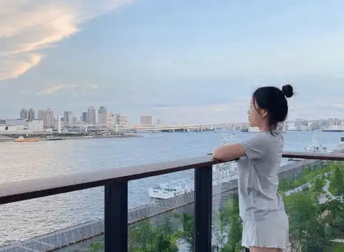 包揽2金,21岁杨倩凯旋回国晒生活照侧颜真美,20分钟3万点赞
