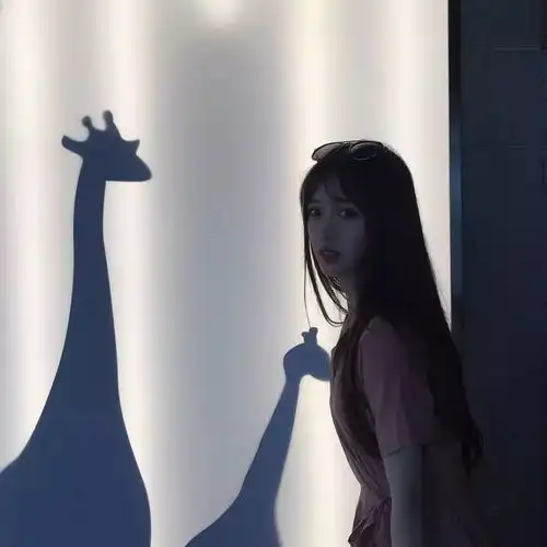 女生头像

