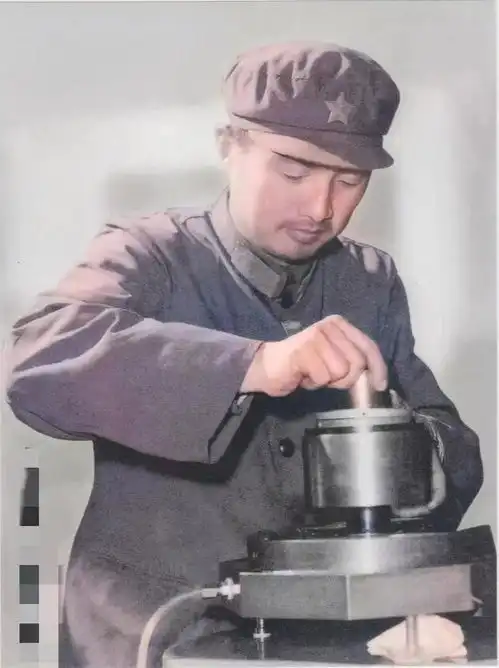 年轻人最好像阿甘一样傻一点,任正非何意成熟后才能转化负能量
