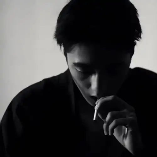 男头心情不美丽
