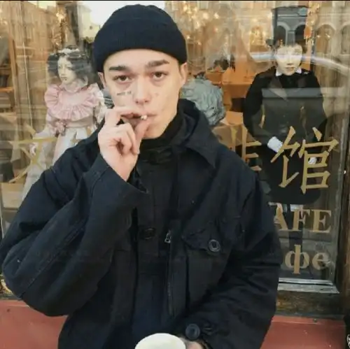 特别的微信头像一起换吧
