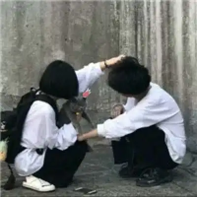 比起心动的人,我更喜欢让我心安的情侣头像我要个性网
