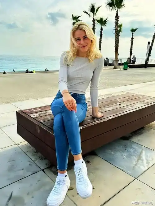 奥运美女爱笑的真人版芭比,又美又飒
