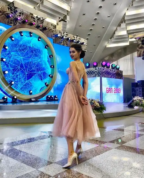 与前任现任总统有染的白俄罗斯最美丽的女人之一玛丽亚
