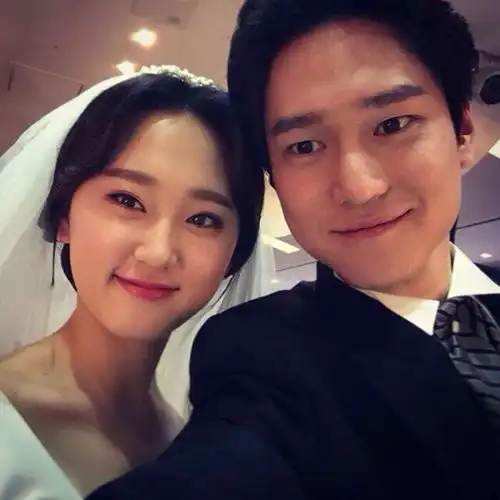 请回答1988成宝拉金善宇善宝拉夫妇
