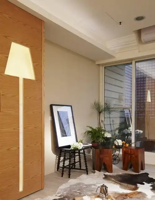 现代日式风格隔断室内设计效果图
