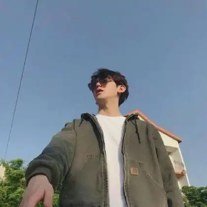 qq男生霸气超拽酷,静静看着空气感受一切
