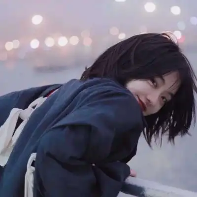 原宿风女生头像
