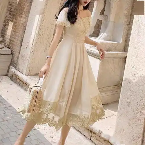 夏日出行必备的仙女裙,仙气飘飘又好看,穿上做人群中的气质美女
