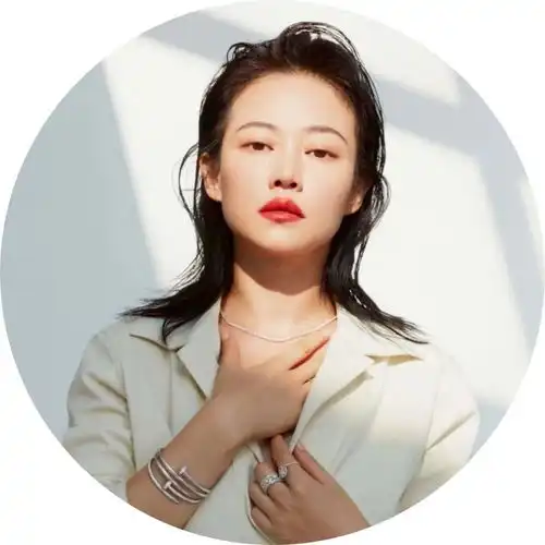 跳钢管舞色诱徐峥,这个35岁单亲妈妈不简单
