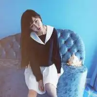 qq头像女生带字背影exo恐惧从悬崖一步步逼近唯美女生头像
