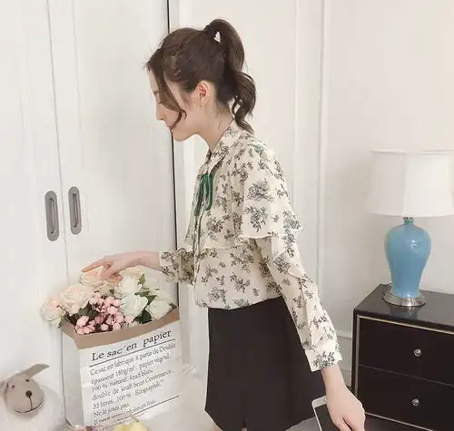 还在穿白衬衫太土啦春天应该这样穿
