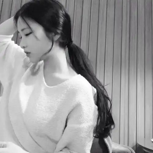 喜欢张爱玲的一句话,只有20个字,却触动了很多人的心
