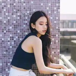 女生头像那些在恋情中只付出不求回报的傻孩子大多都如愿以偿了
