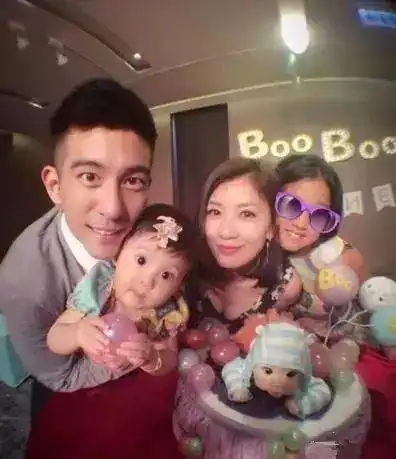 520,朋友圈都在秀恩爱,佟丽娅与陈思诚官宣离婚了
