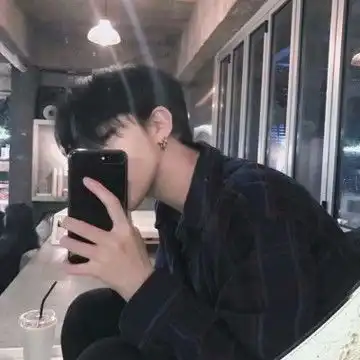 简单帅气的韩国男生头像手机挡脸韩系欧巴头像
