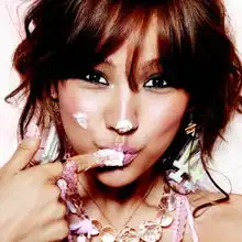 李孝利变性感奶油女孩自曝倾心金来沅
