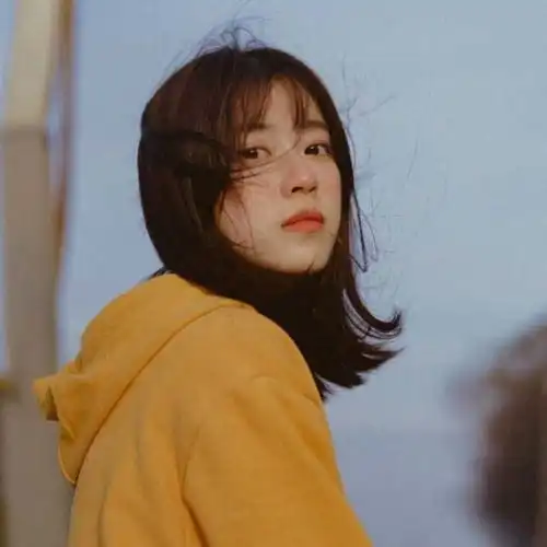 想知道这个人是谁,哪位大佬给下答案
