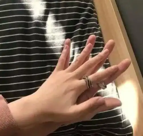 情侣分手有多麻烦改密码换头像不算啥,第3个最心痛
