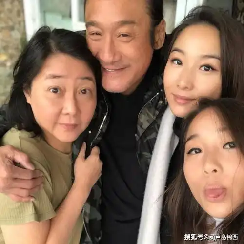 在男友穷困潦倒时嫁给他,如今又老又丑,却被丈夫宠成公主
