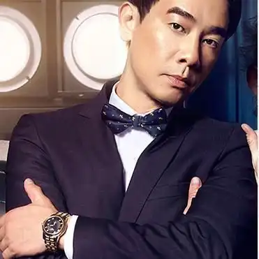 40岁以上的男人,最好随身携带它,比戴金链上档次100倍
