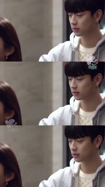 霸气女主在前男友面前接吻,时刻被校花保护的小奶狗,成为全校的羡慕对象
