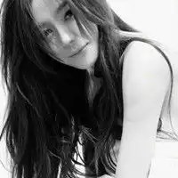 跟我玩感情姐让你哭的有节奏帅气可爱的黑白女生头像
