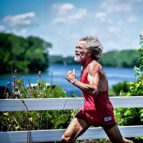 想要身体好,你每天需要跑多久你又该注意什么问题呢
