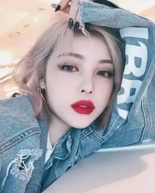 换个发色比整容还厉害孟美岐pony的发色也太美了吧
