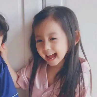 睡衣萌娃情头头像
