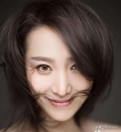 50岁的许晴,得不到,48岁的俞飞鸿,还是得不到窦文涛
