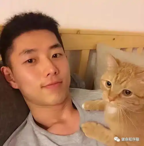 3位有肌肉的可爱男生,猫系奶狗系奶狼系,你喜欢哪一个
