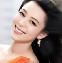 晒蕾丝美物赢美妆大奖晒蕾丝美物赢美妆大奖八大魅力保湿流言真相
