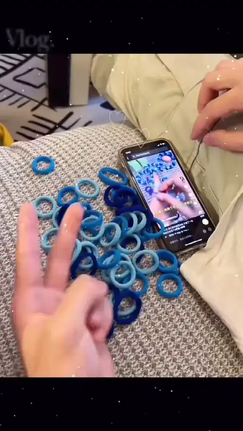 npy送的这个克莱因蓝手绳一整个爱住啦情侣礼物