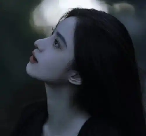 真人女生头像合集面对热爱要不遗余力的喜欢
