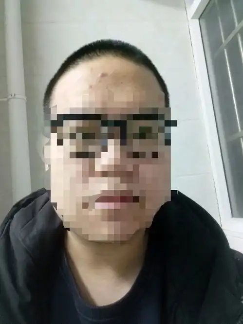 男生如何搭配才能彰显小奶狗气质
