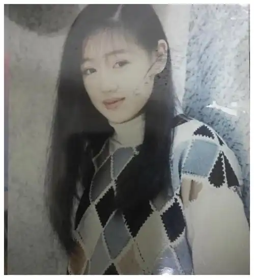 明星学生时期照片鲍蕾讨喜,马伊琍搭档林青霞,大s是仙女本仙
