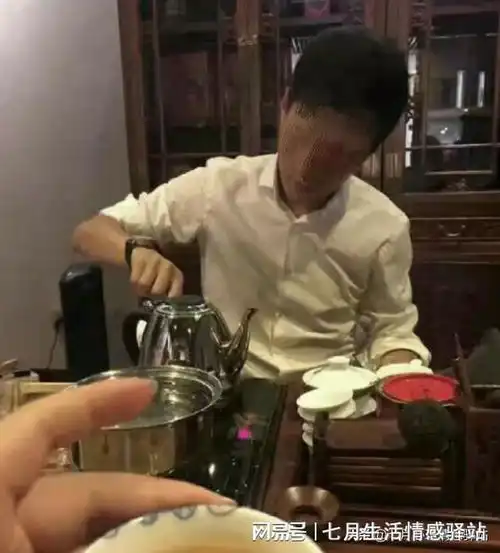 在外人面前说你的老公不行,结局会很难看
