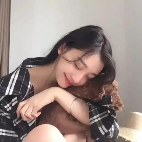 女生头像只靠一个人去维护的感情,只会变成一场无疾而终的心酸
