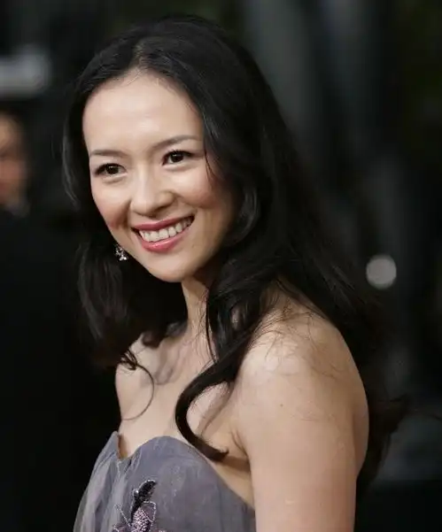 都说章子怡上镜无死角看过这些照片你怎么评价呢
