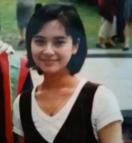 郭羡妮混血港姐嫁河南农村,倒贴丈夫3套房,将公婆当孩子宠
