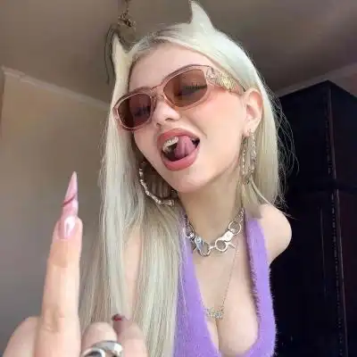 欧美头像ins高级质感,欧美慵懒风头像
