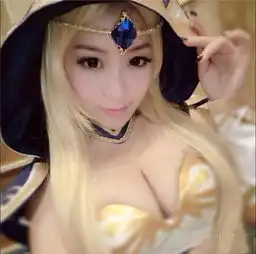 游戏嫩模yumi.k晒大尺度私照曼妙身姿让人想入非非
