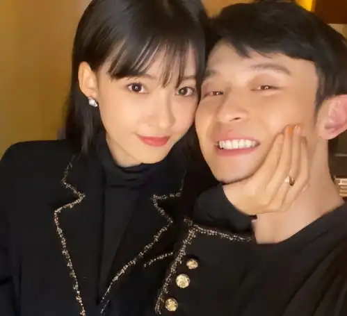 孙怡被爆与23岁鲜肉男友同居,当街穿裤太松弛,董子健成赢家
